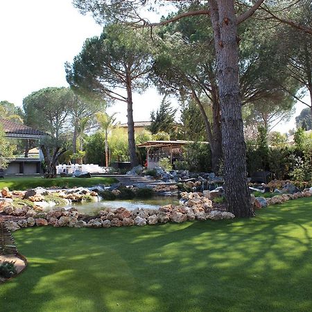 Shangtasia Luxury Art Room Grimaud Eksteriør billede