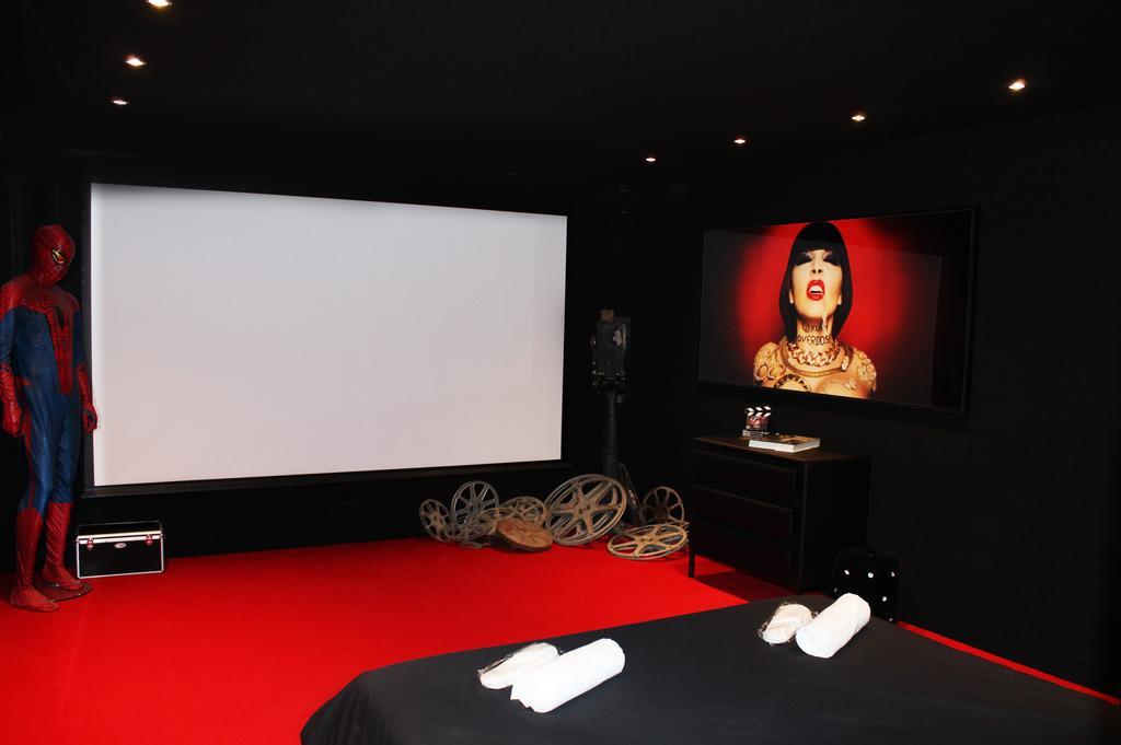 Shangtasia Luxury Art Room Grimaud Eksteriør billede